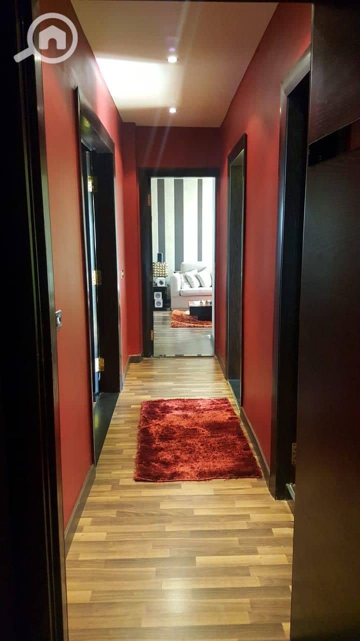 9 4ae99526-0ae3-4ffc-9181-ede50c2998be. jpeg