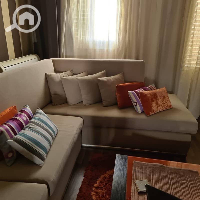 12 6e5dccda-8264-4b8e-a680-2c56b0cdcfb3. jpeg