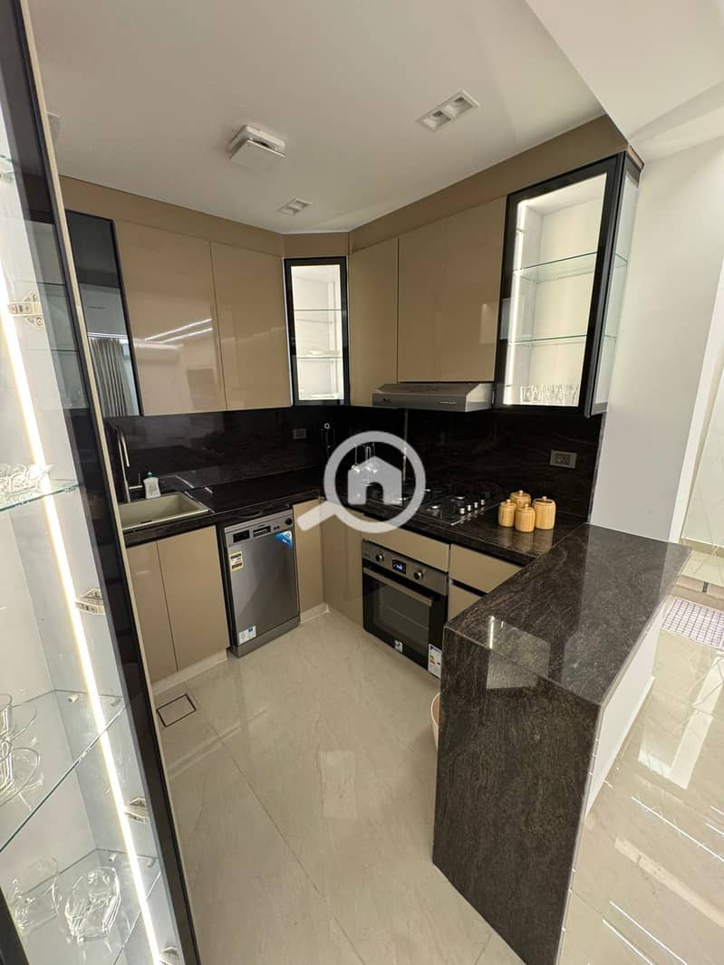 9 8d589ac1-5ece-4f7c-82a0-85589cae344b. jpeg