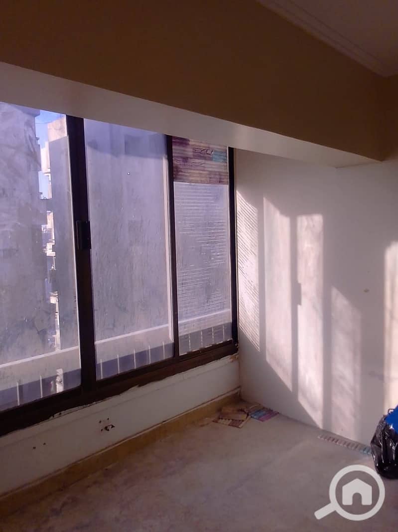 4 65fca8a6-9974-493f-a73a-4c31107518a1. jpg