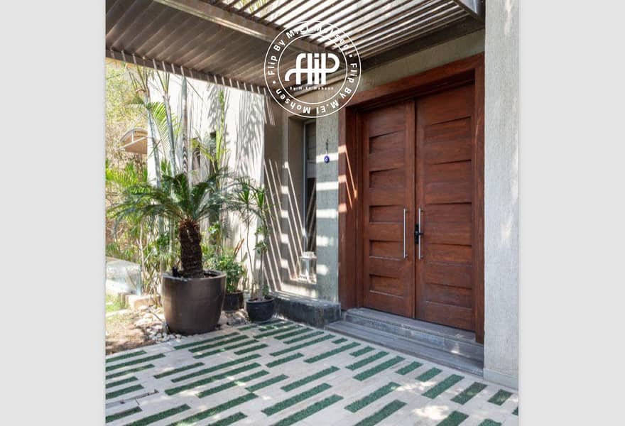 2 4c5efc3e-4b6f-4126-a230-d6384261a255. jpg