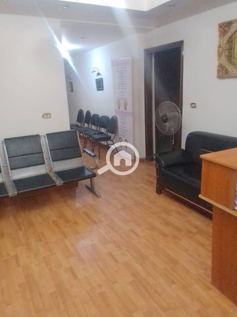 5 6b3f3450-7a43-469b-9289-73fab543e1fb. jpg