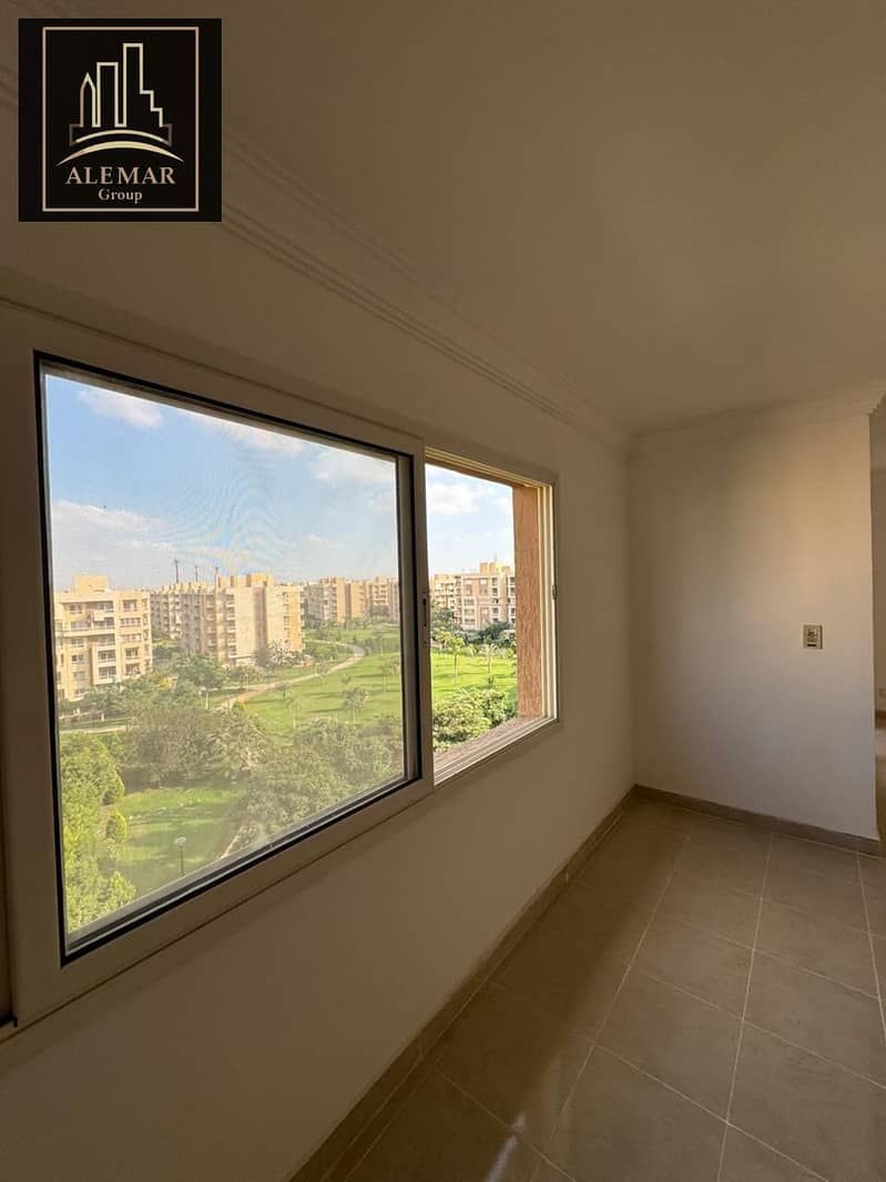 4 2c27ddb6-8635-40f3-8546-fea0b76419c0. jpeg