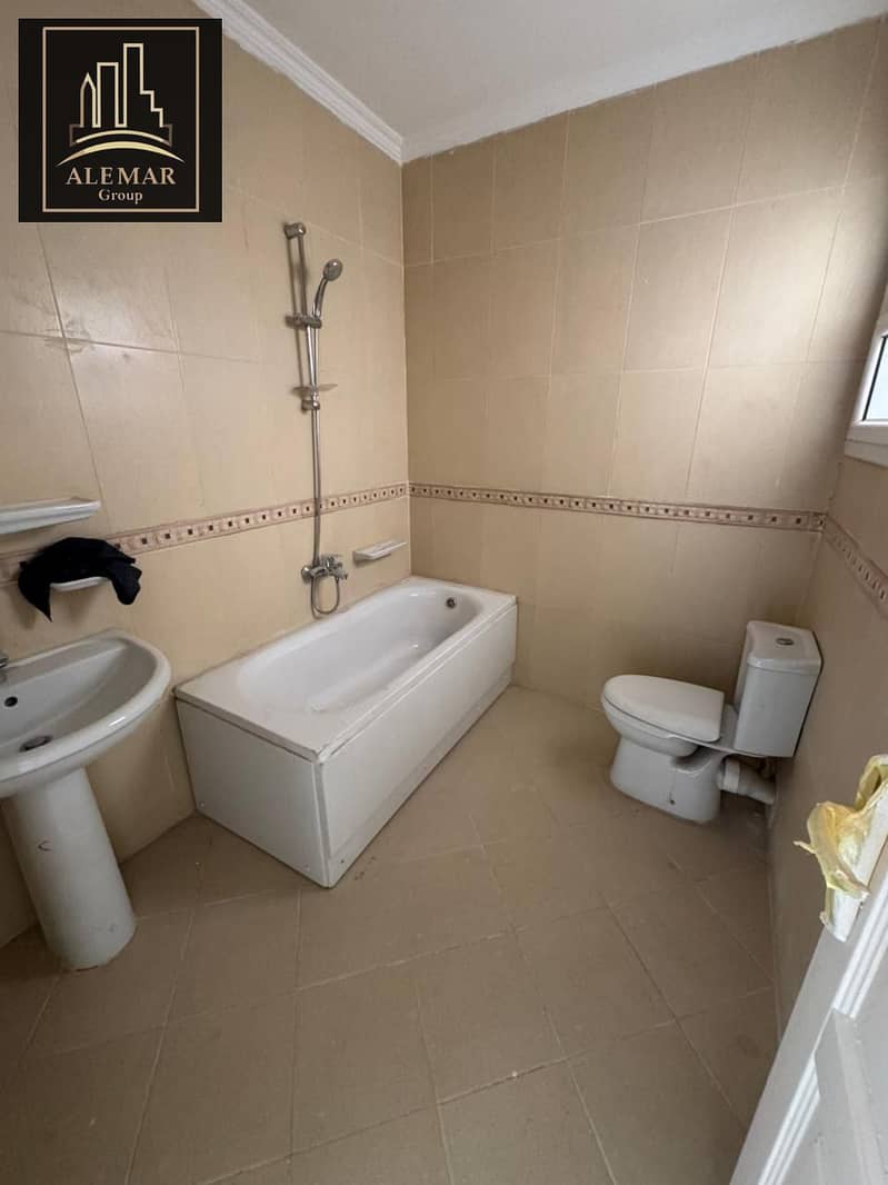 8 70350153-55f0-4ec7-b27e-fafc194f67dc. jpeg