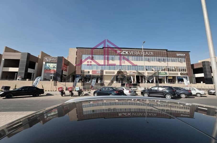 4 photo_5793951766557690796_y. jpg