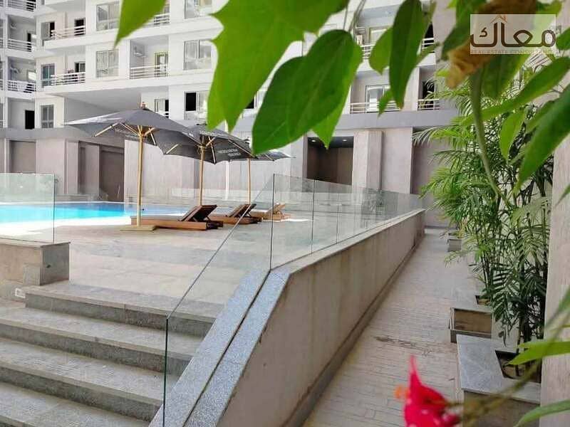 4 848e96e4-f3c3-4535-8b2c-349a2309f734. jpg