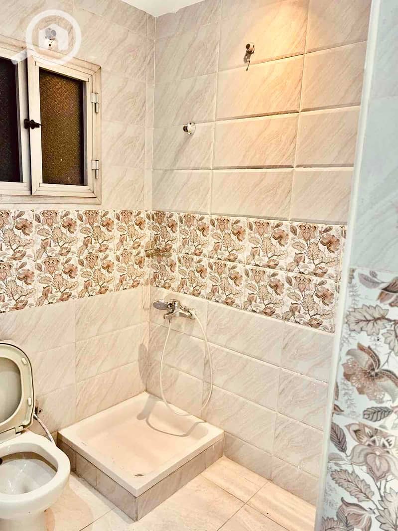 3 a8236fc2-b7c6-4cd2-a45f-09e8b938721a. jpg