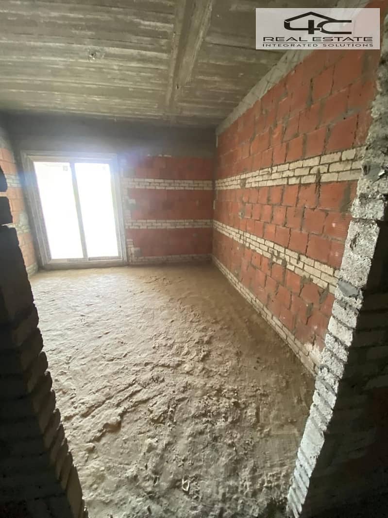 5 WhatsApp Image 2025-11-06 at 17.36. 20 (1). jpeg