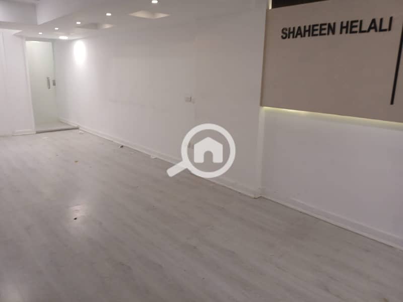 e5766326-de9a-4d8e-8bb1-8015e195d336. jpg e5766326-de9a-4d8e-8bb1-8015e195d336. jpg