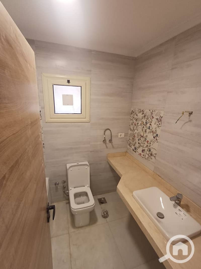 9 WhatsApp Image 2025-11-03 at 10.25. 02 PM. jpeg