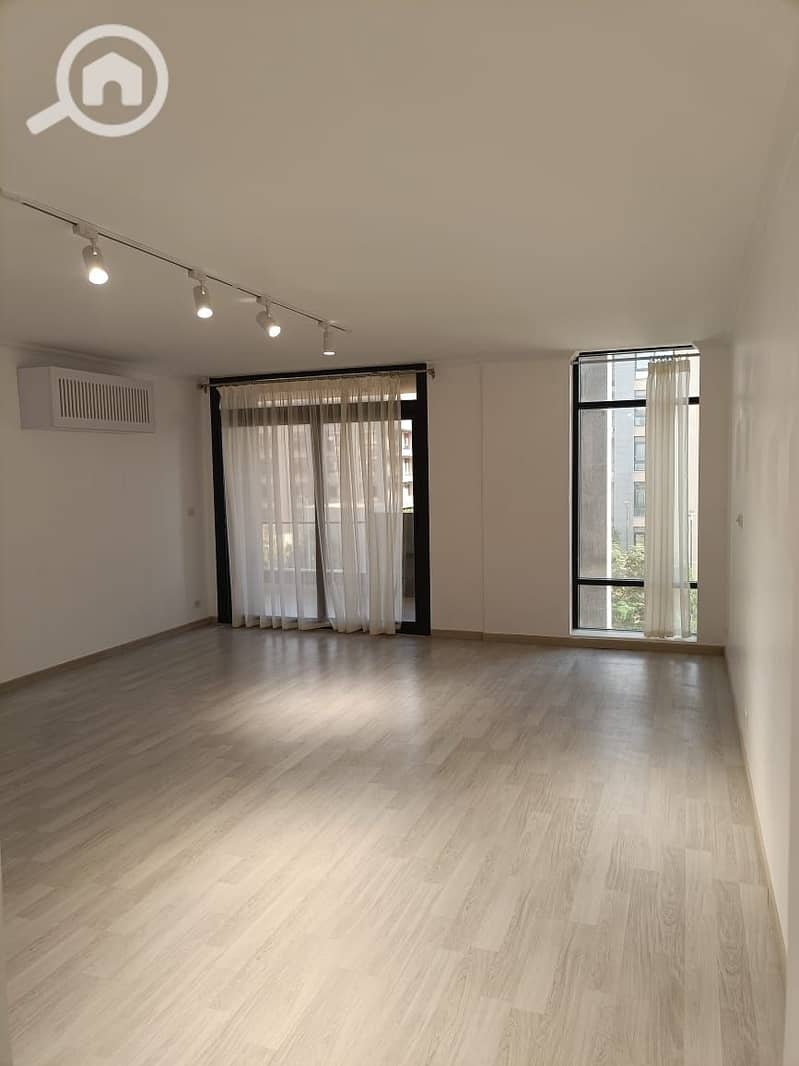 10 ac1265a6-38ca-401f-835a-30950b6abf91. jpeg