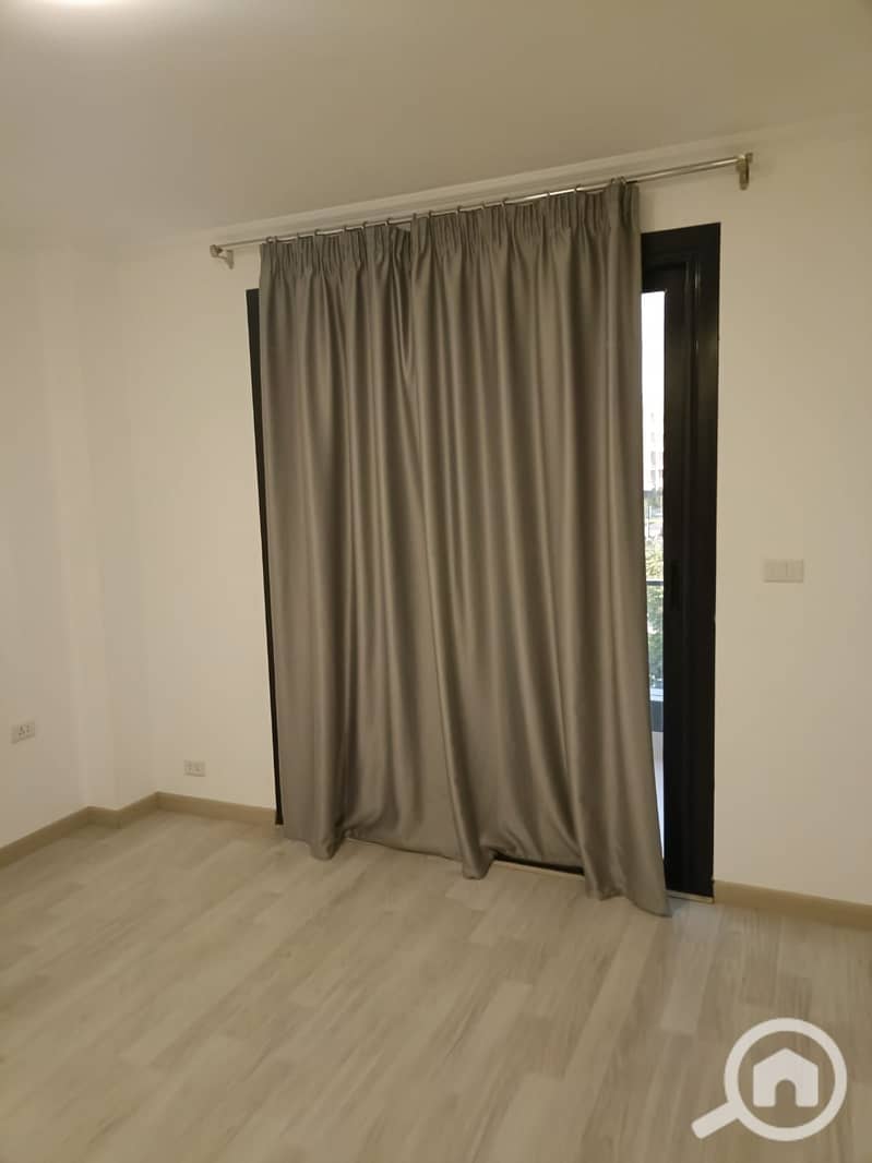 12 ccede799-0532-4541-b073-7f2b493aef77. jpeg