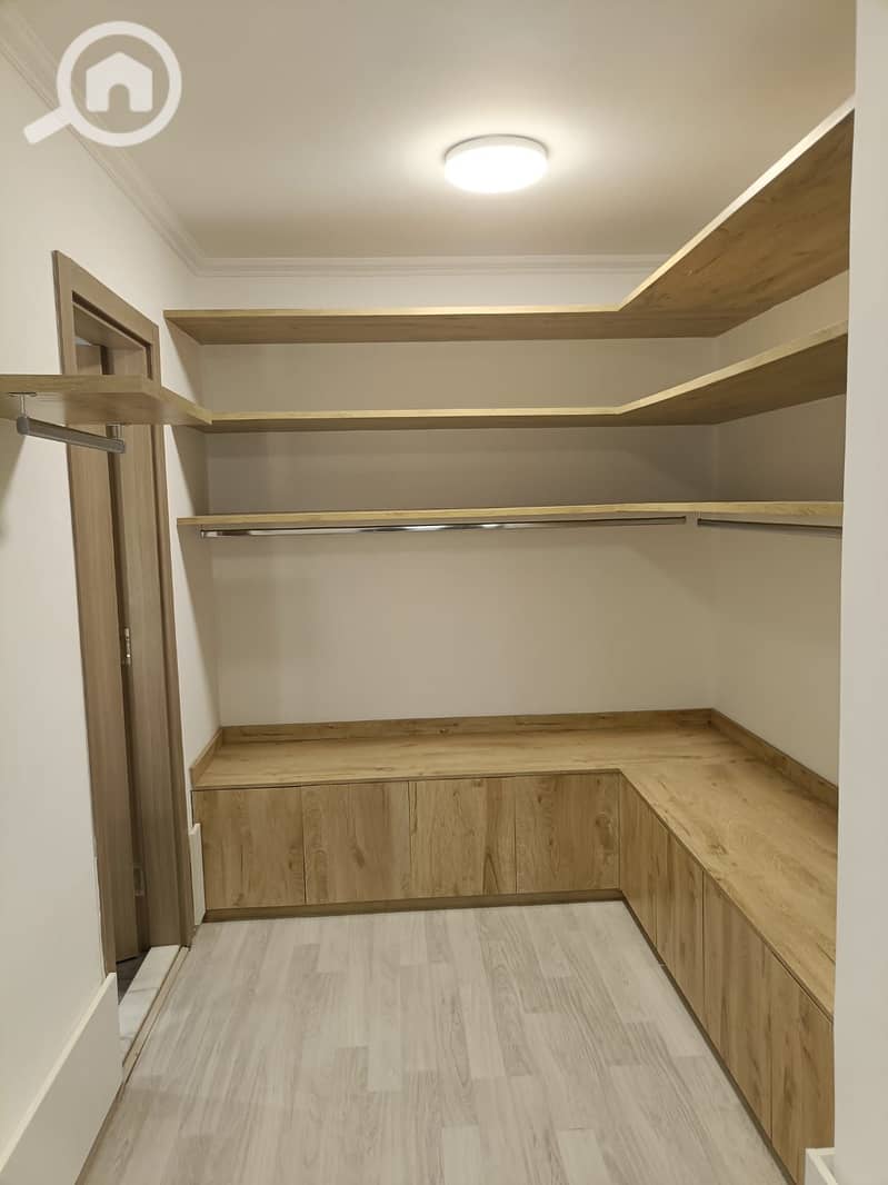 15 f71d4d2d-7588-4c82-be90-ccff802d1e3b. jpeg