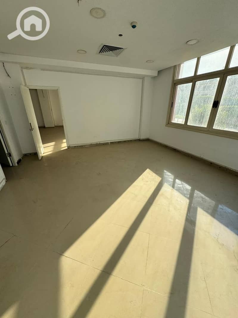 3 WhatsApp Image 2025-10-19 at 5.15. 13 PM (6). jpeg