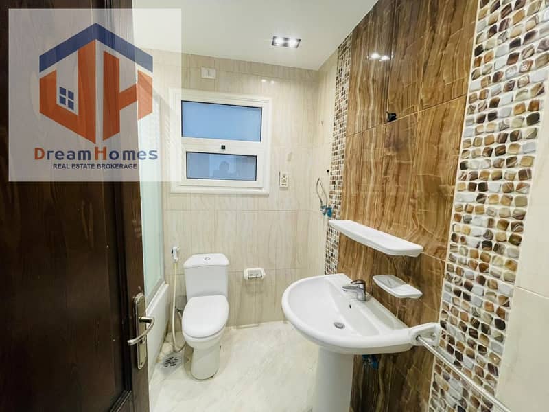 8 WhatsApp Image 2025-11-06 at 17.21. 58. jpeg