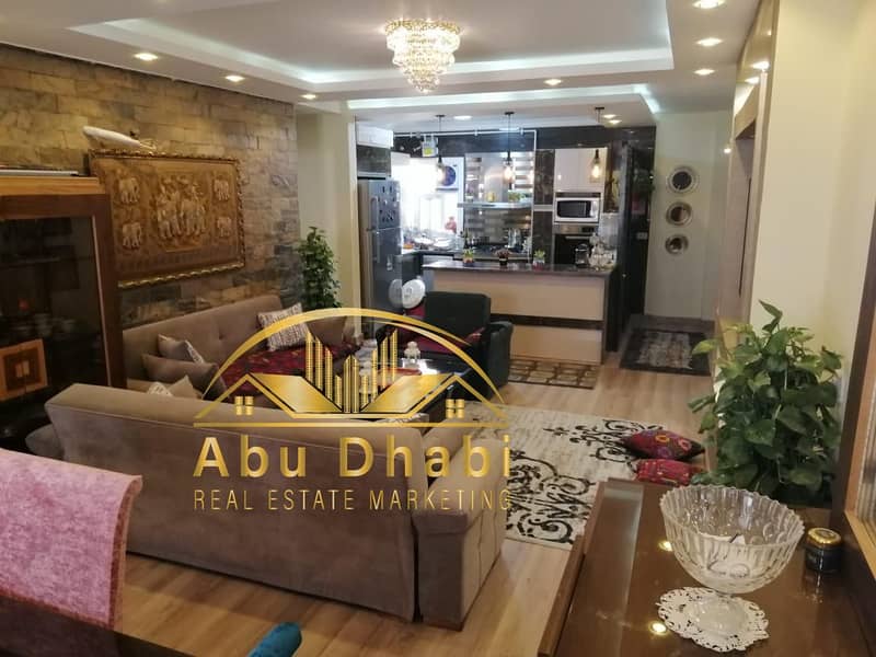 3 f9e64d2e-26cd-450c-8cb6-09d08b8cbd1b. jpg