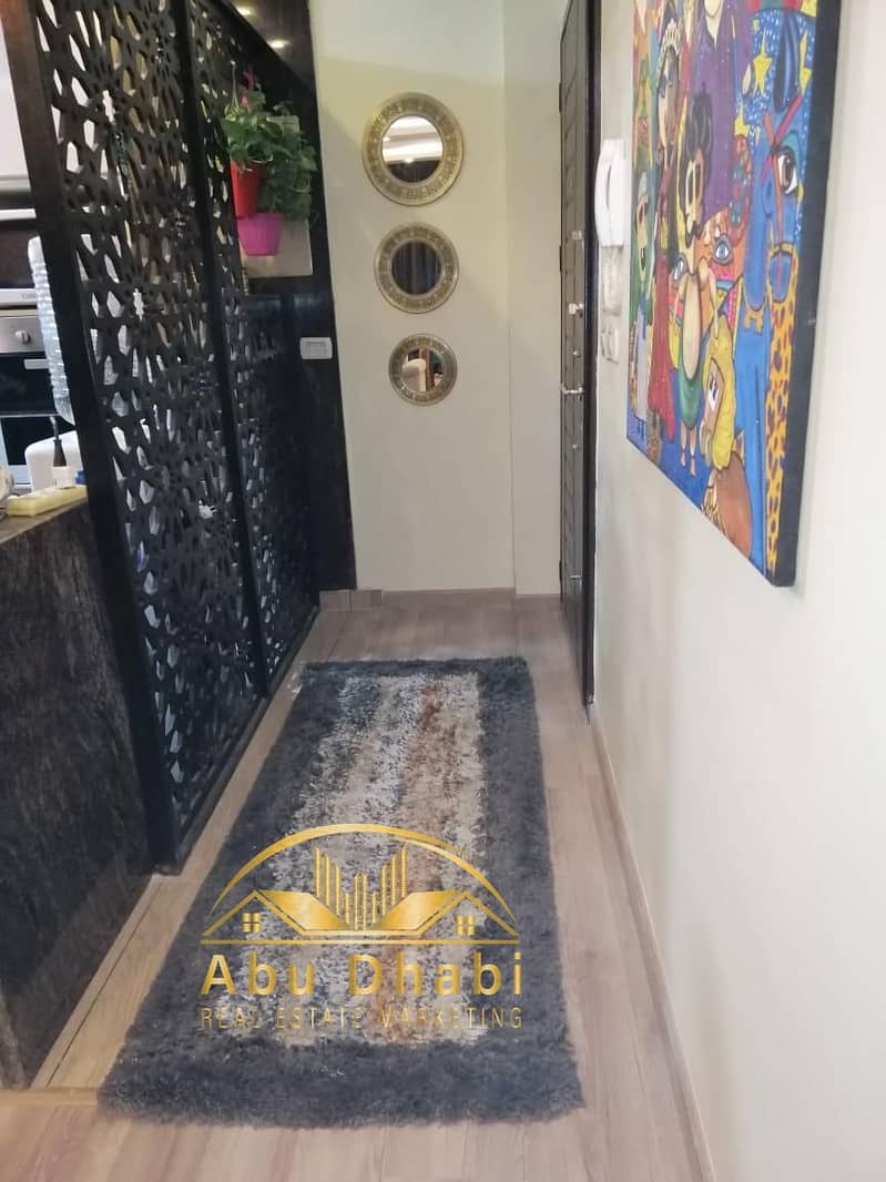 4 d96de7b9-2b79-40b2-b543-71052b8e947b. jpg