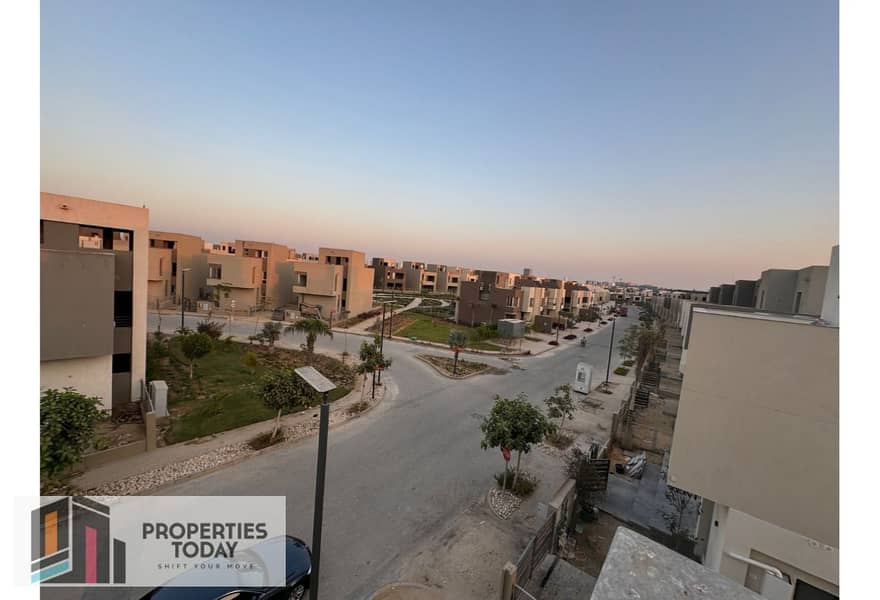 8 46061b53-5f9c-4d28-aa35-b80a5708a811. png