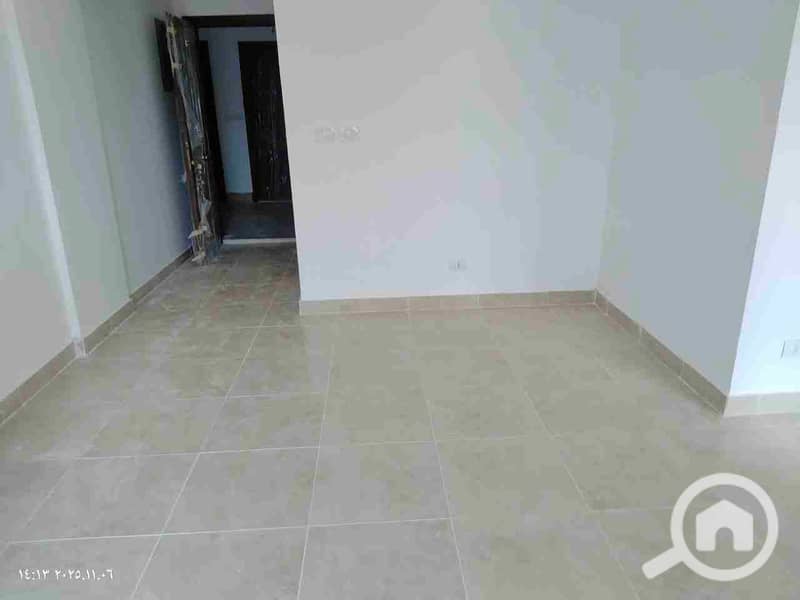 1000498393. jpg 1000498393. jpg