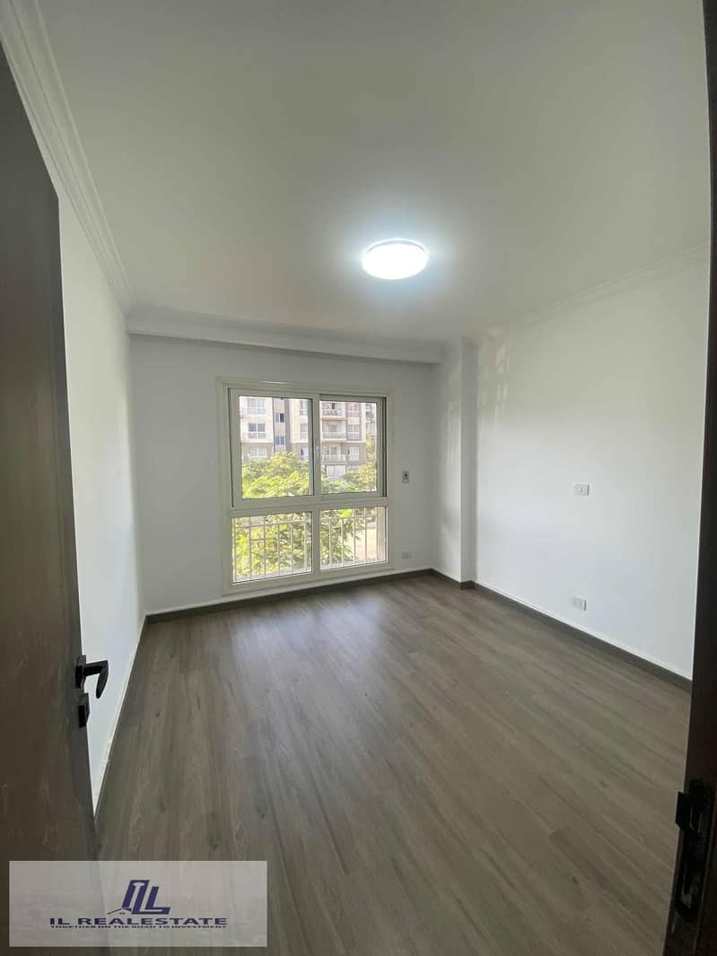 3 1a0f164b-f400-4e27-a0ff-11ad13c00651. jpg