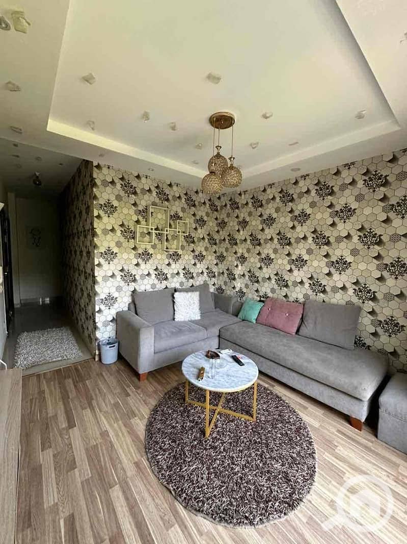 4 d37a78dd-7c78-4e0a-96f7-a1db29f72194. jpg