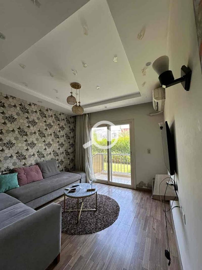 5 e3fe8e6d-68d0-403e-a065-5871d53a7cfa. jpg