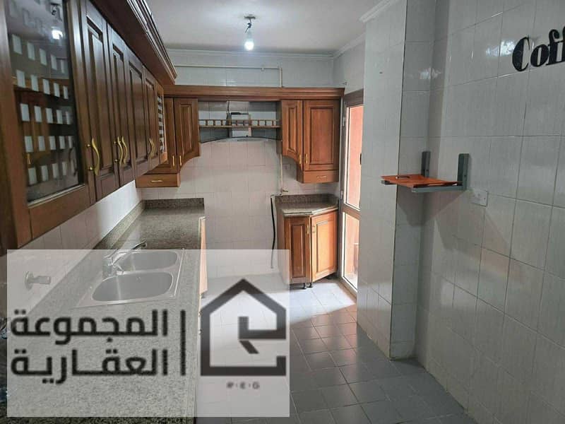 5 bc592516-a90c-45e9-b77f-ec1f9a5bf896. jpg