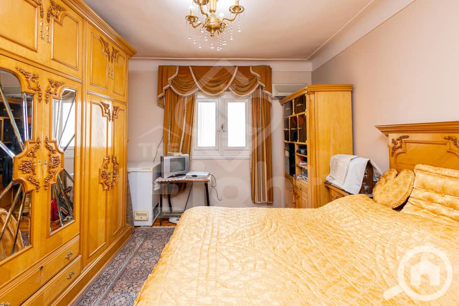 12 (13) IMG_1044-Edit. jpg