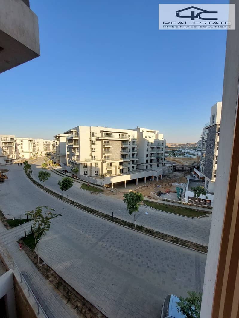 5 WhatsApp Image 2025-11-06 at 12.35. 25 PM (1). jpeg