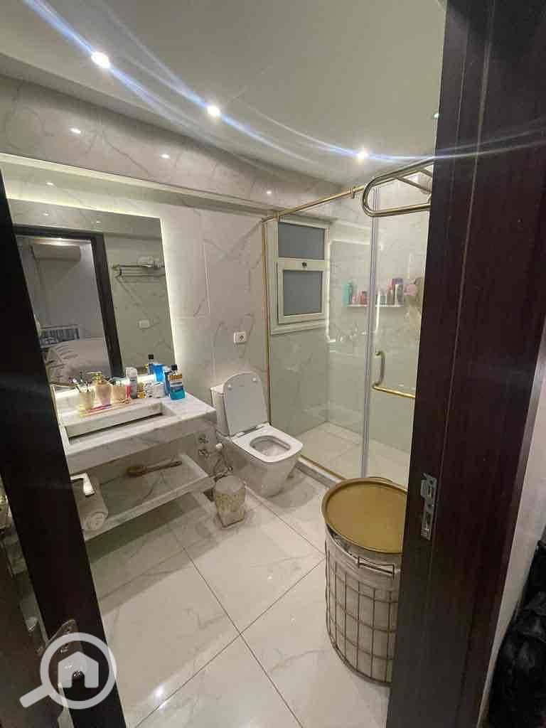 22 9af4e3dd-be2e-4bf6-9ee5-f63bfcf69f90. jpg