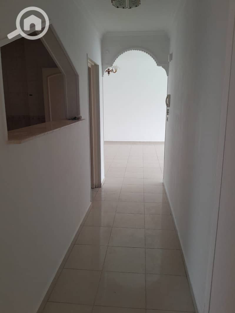 11 320ed468-32eb-4fcd-b90b-87e8aed1cdde. jpeg