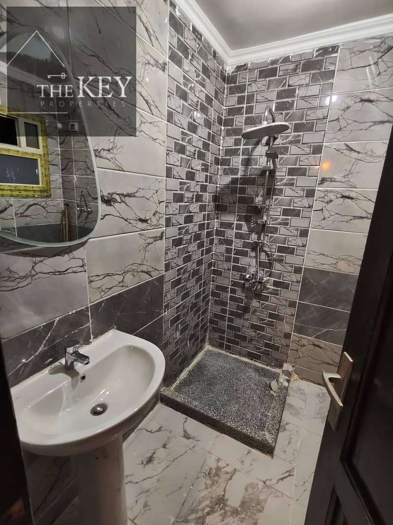 15 WhatsApp Image 2025-11-02 at 21.34. 56_bd01bce8. jpg