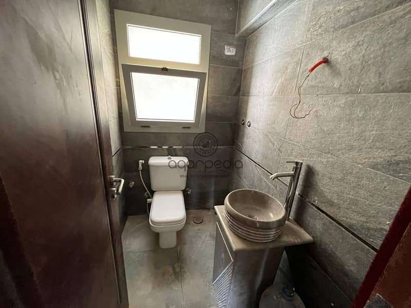 8 WhatsApp Image 2025-11-06 at 12.53. 25 PM. jpeg