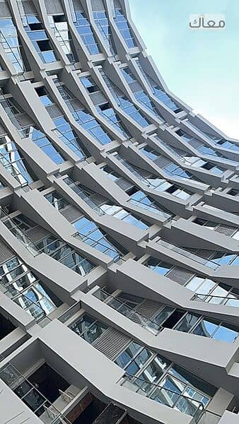 5 eeda477f-dcac-48ec-898c-608a8b642283. jpg