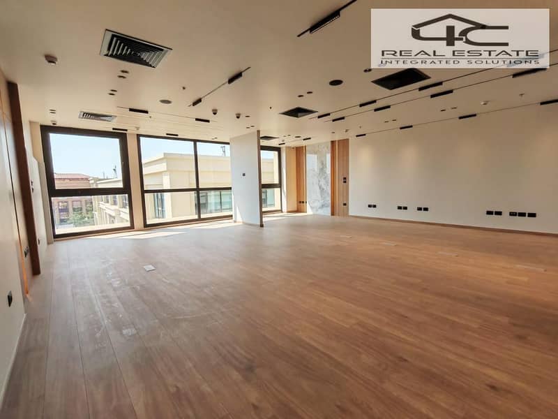 10 WhatsApp Image 2025-11-04 at 7.30. 44 PM. jpeg