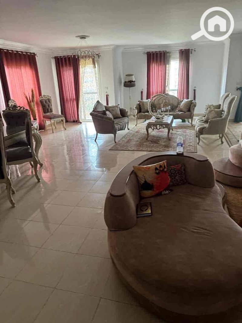 4 4c53647e-a6a6-4d79-992c-a0815ad2975a. jpg