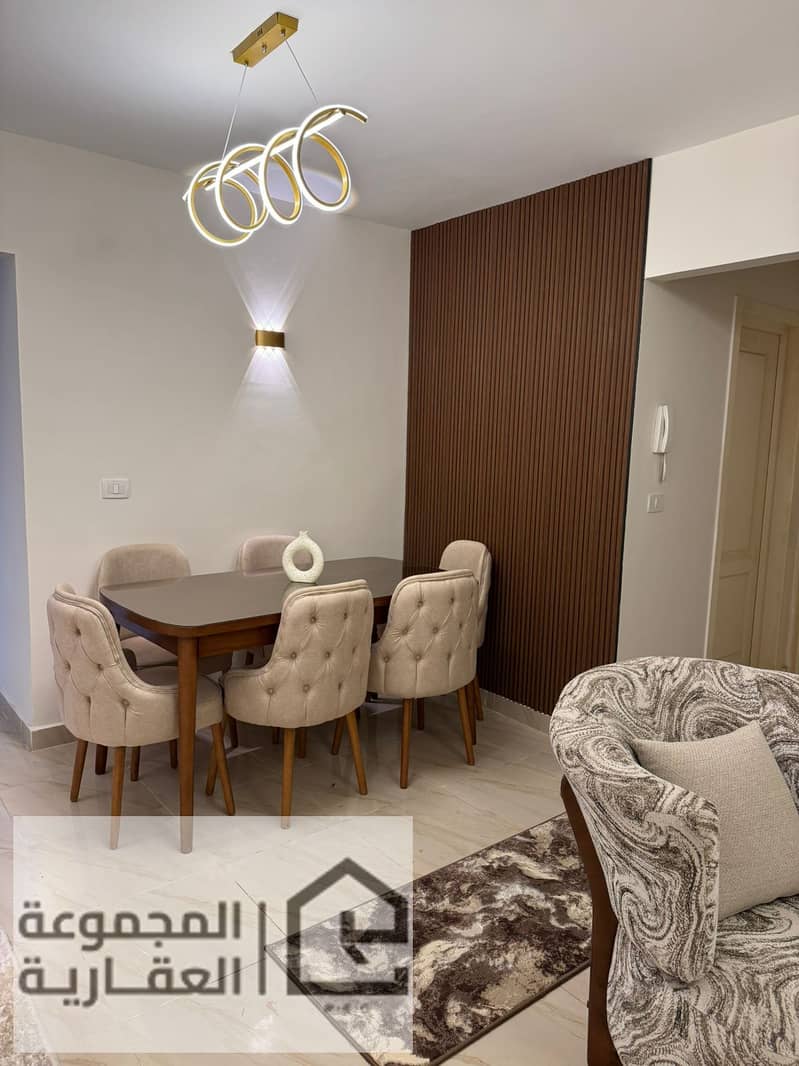 3 42c61085-d95b-447e-bafd-c3e50a282720. jpg