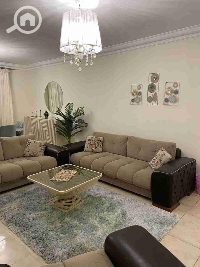 1000527034. jpg 1000527034. jpg