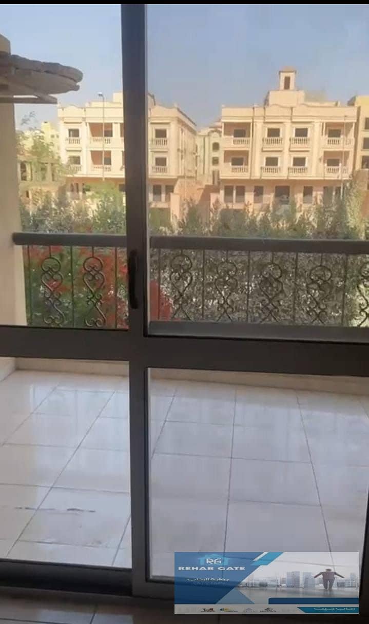 2 74a9feee-9b5b-4b10-bbbf-74749c5282c0. jpg