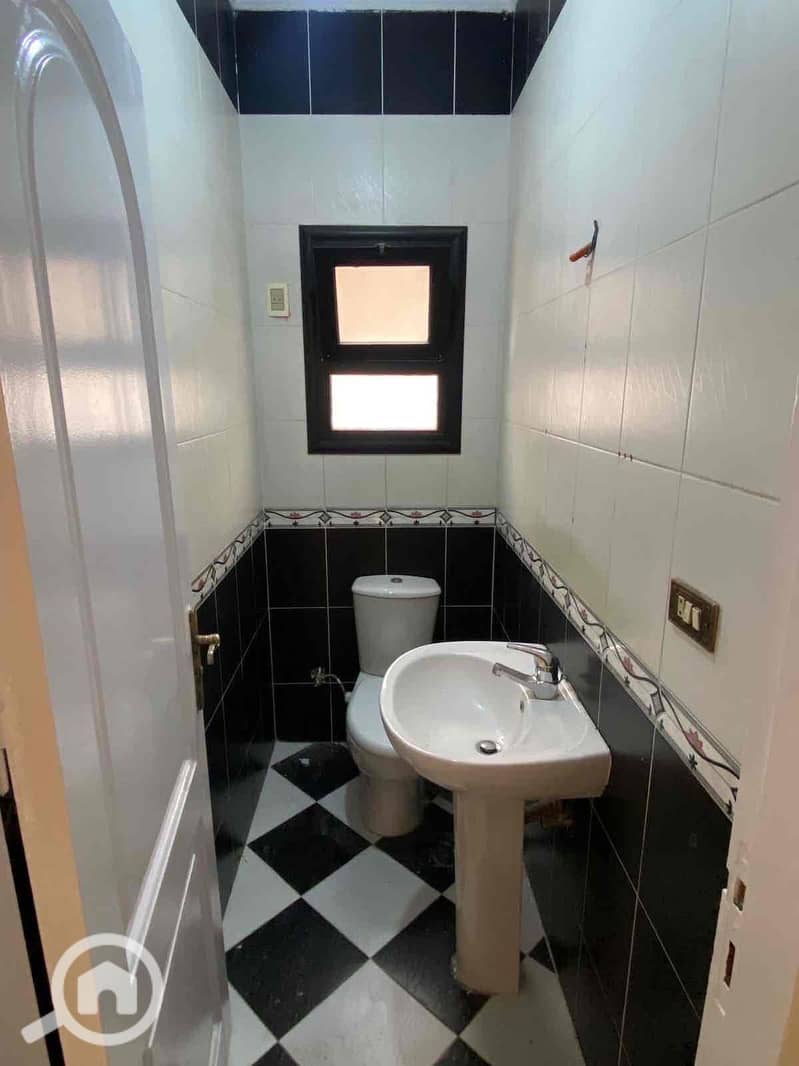 5 fc4219ba-66cc-40cb-b4a2-c8c86a711090. jpg