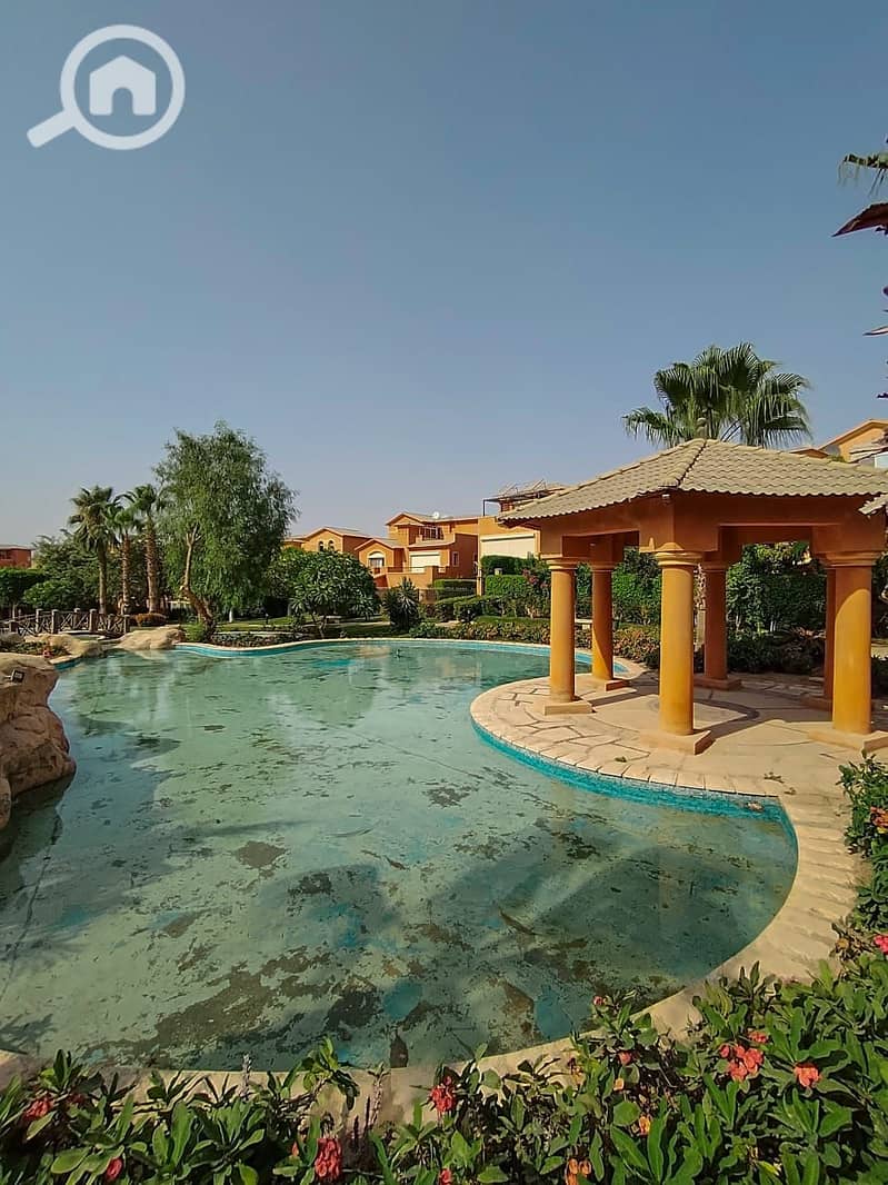 10 e174e9bc-56ee-4730-9550-c1cdf76a8ba0. jpg