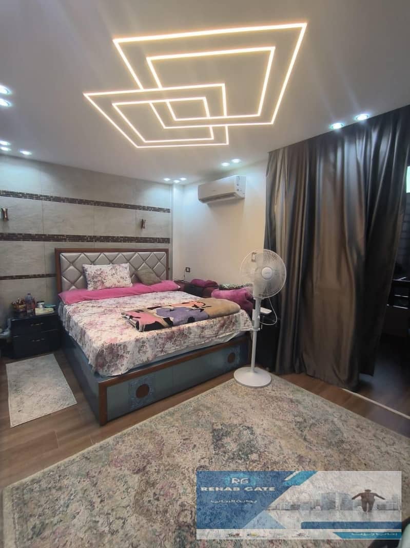 10 965969f4-f03a-4b2d-9684-8ddf8949e2b7. jpg