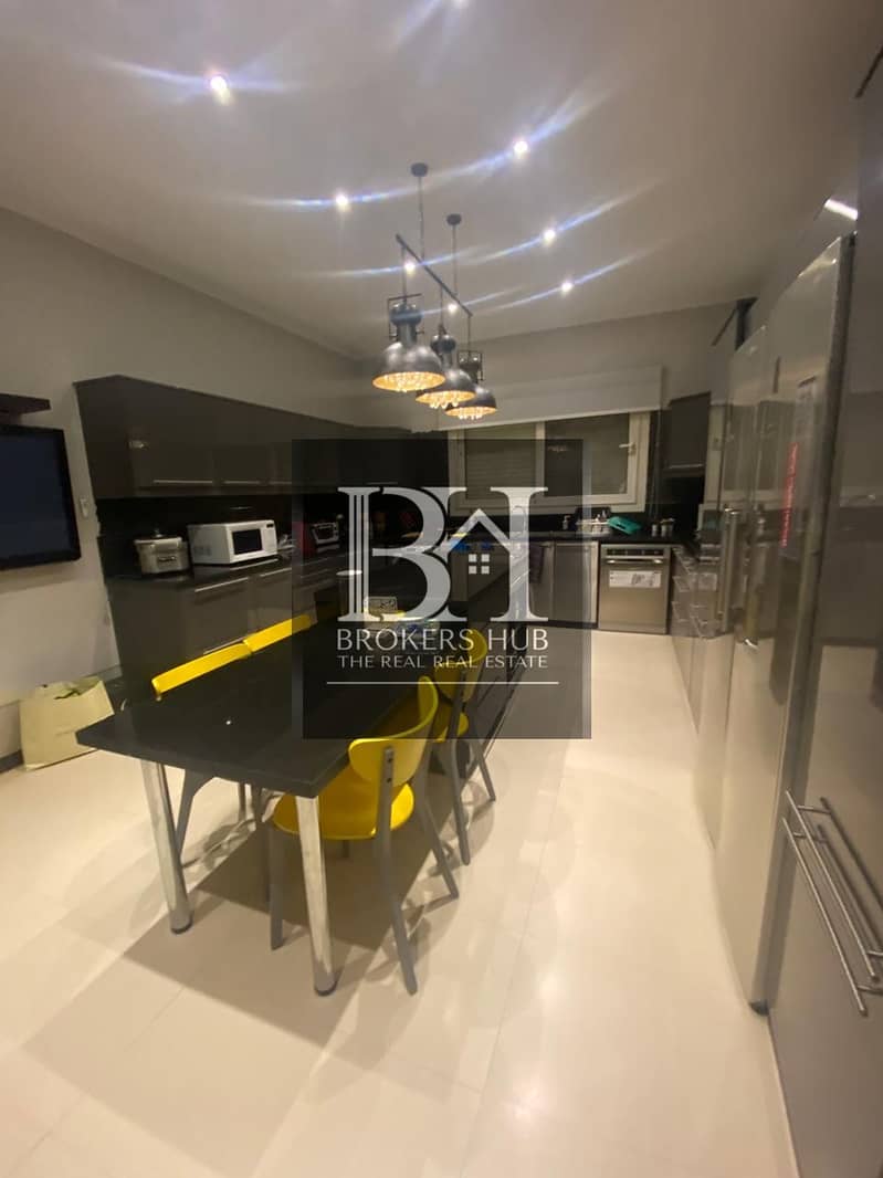 2 1e480647-e5b4-4b3d-aa2c-bc2ba308c93b. jpeg