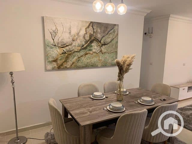 4 2f05be43-60d8-4e7b-b043-b4d0db5524e0. jpg