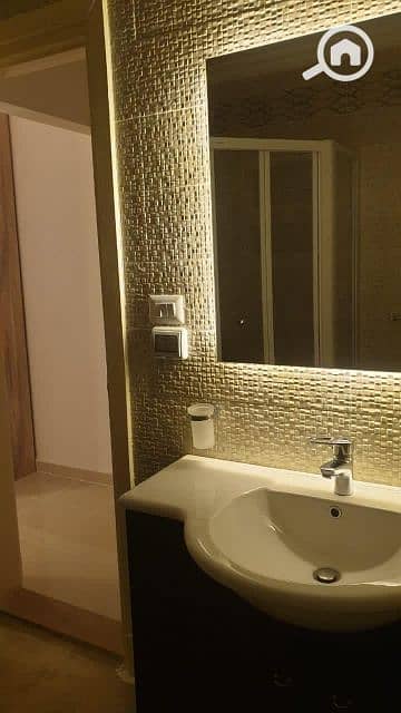 6 24b4b90e-1790-4a11-a439-e895e7a80368. jpg