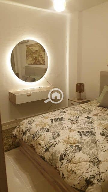 10 77a6674f-0eee-47a6-a63f-c4c9f87691c4. jpg