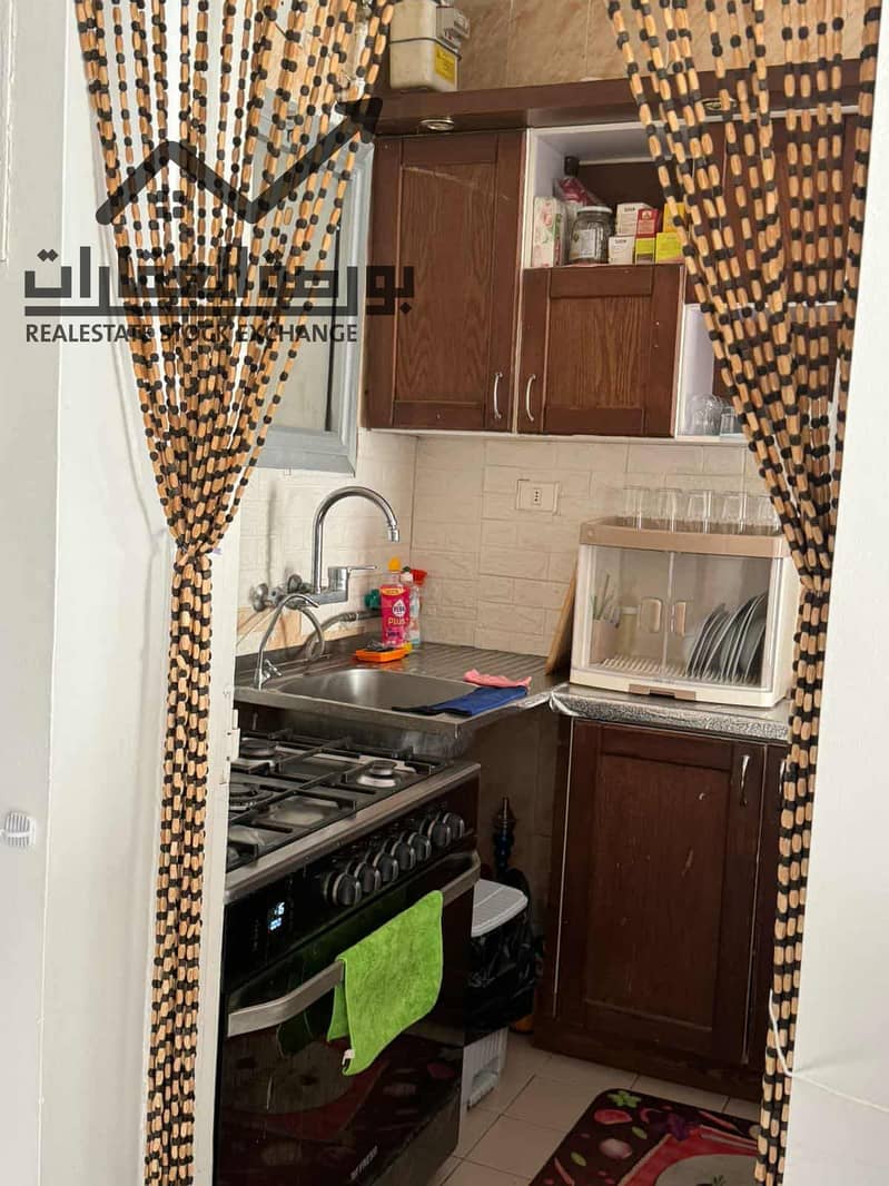 11 ae229ed6-ab89-436c-821e-34e84e258497. jpg