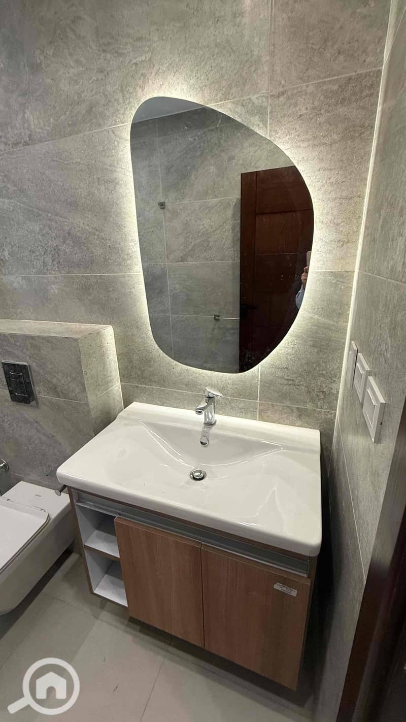 15 4041b440-7140-416e-b9c1-81eb039443a3. jpg