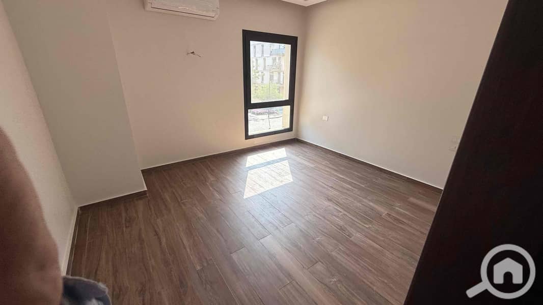 21 0ed2775a-b19c-454f-96f1-68d545e54d2f. jpg