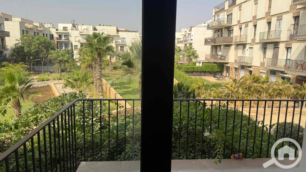 26 2f6cbc10-5a56-4ffd-94cd-3ac25afb0fe8. jpg